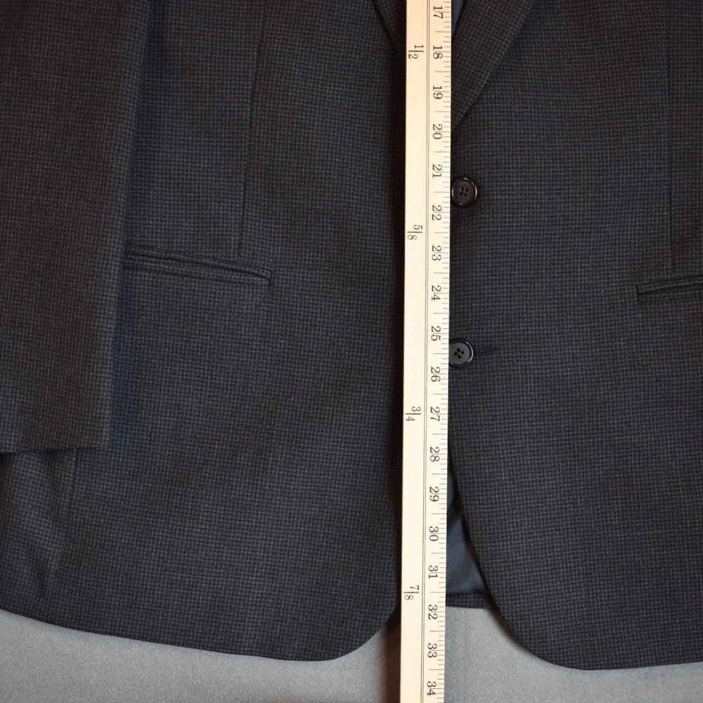 Vintage Burberry's 44 Blazer Sport Coat 100% Wool ACTWU Gray Houndstooth 90s